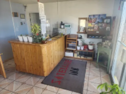 衛星飯店 - 早餐