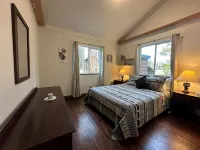 Glacier Homestead Hotels in Coram