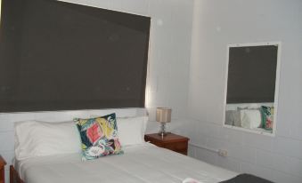 Beerwah Glasshouse Motel