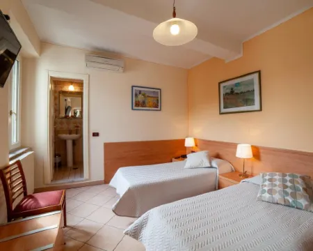 Eliseo B&B Ristorante Hotels in Gallicano
