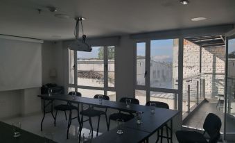 Hotel Business Center