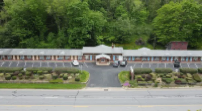 Parkway Inn