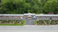 韋恩斯維爾帕克威旅館 Lake Junaluska住宿飯店