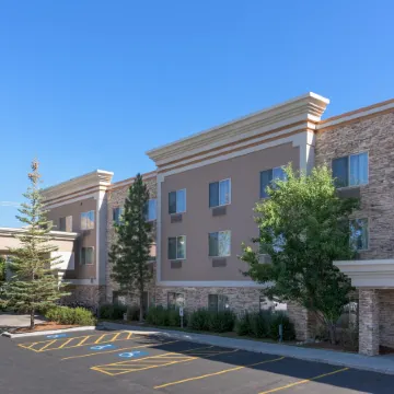 Wood River Inn & Suite