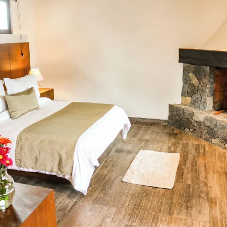 Hotel Roca y Cantera