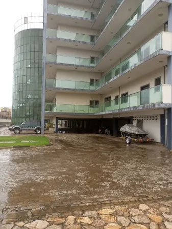 Paradise Appartment Hotel Отели в г. Бужумбуре