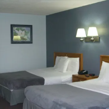 Quail's Nest Inn & Suites