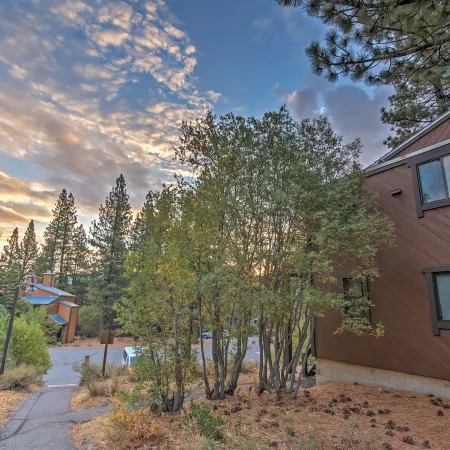 Northstar Resort Shuttle Access Truckee Condo