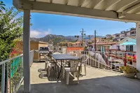 Walk to Beach: Condo w/ Patio on Catalina Island - parking
