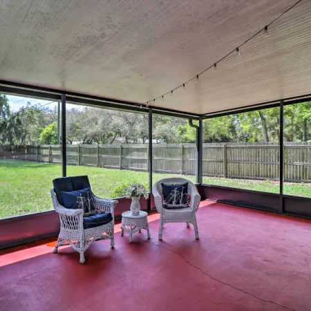 Pet-Friendly Amelia Island Home about 1 Mi to Beach!