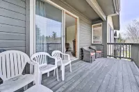 2 Mi to Donner Lake: Walkable Truckee Condo! - parking