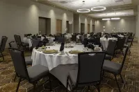 DoubleTree by Hilton Kansas City - Overland Park
