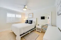 Naples Condo w/ Pool - Walk to Dining & Beach - Condos