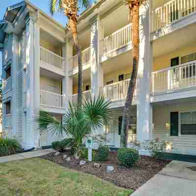 Myrtle Beach Oasis Condo w/ Pool Access! Hotel Exterior