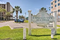 Chic Fort Walton Condo ~ 2 Blocks to Beach! - Condos