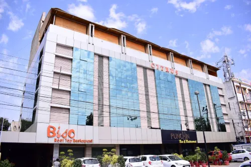 Kyriad Hotel Indore by Othpl - 4-Star
