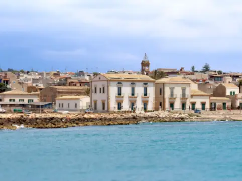 ซาฟรานบูทีคโฮเทล