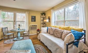 Charming Rusk Guest Cabin w/ Shared Yard