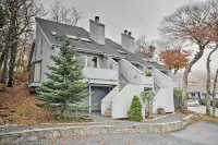 All-Season Base in Beech Mountain - 3-Star