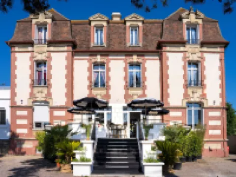 Villa Victoria Hôtel et Spa Hotels in Ouistreham