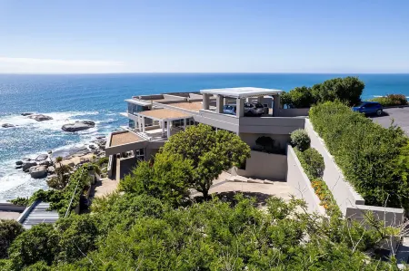 The Marvel Beach House Отели рядом с достопримечательностью «Хаут-Бей»