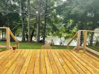 High Rock lakefront escape-dock, firepit, kayak, paddle board, fishing, swimming