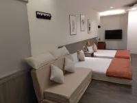 Fun Sun B&B Hotels near Xiying Rainbow Bridge