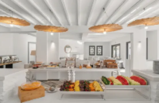 Mr and Mrs White Tinos