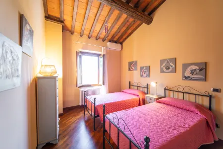 Villa Matilde with Spa in the Most Beautiful Village in Italy Отели в г. Лучиньяно