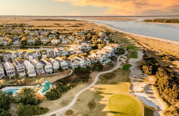 由Avantstay提供的High Tide極好的海濱房屋配備游泳池