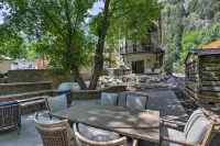 Provo Canyon Cabin 'Treehouse' w/ Mountain Views - Balkoner