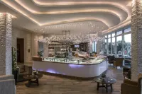 โรงแรมอามาดริยา พาร์ค อีวาน - ที่มีบาร์
