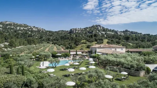 Mas de l Oulivie Hotel a Paradou