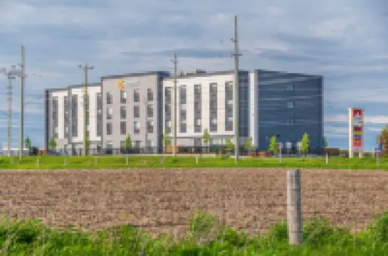 Comfort Inn  & Suites