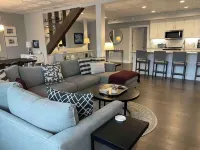 Downtown West Jefferson 3 bedroom apartment walking distance to everything.
