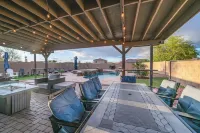Pool & Patio: Family-Friendly Goodyear Home! - balcony