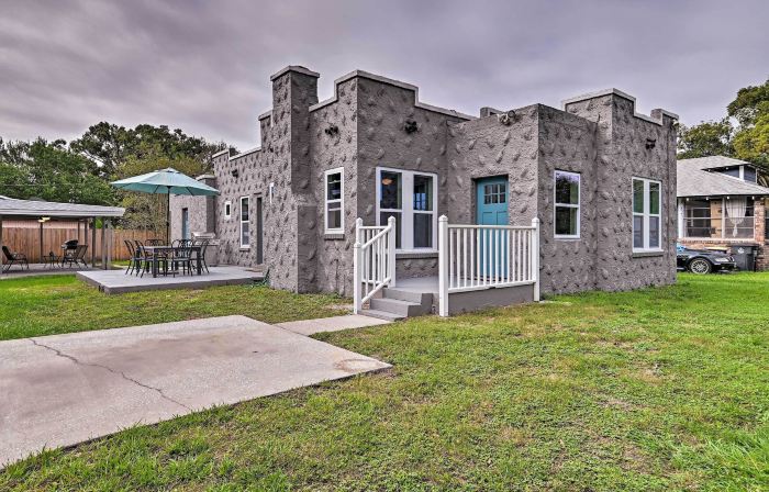 Walk to Dtwn: Winter Garden Home w/ Patio