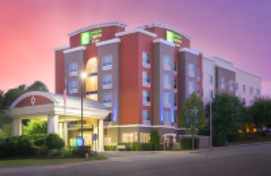 Holiday Inn Express & Suites CHATTANOOGA DOWNTOWN by IHG