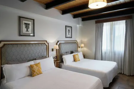 Four Points Flex by Sheraton Naples Marigliano Отели в г. Grotticella-Scarfato