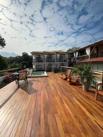 Santomar Guest House