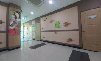 Danyang Three Nests Stay Pension