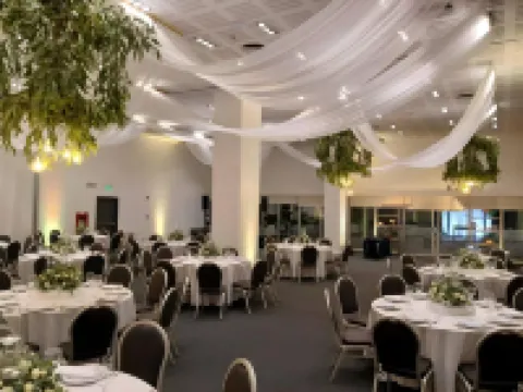 Dazzler by Wyndham Asuncion 亞鬆森酒店