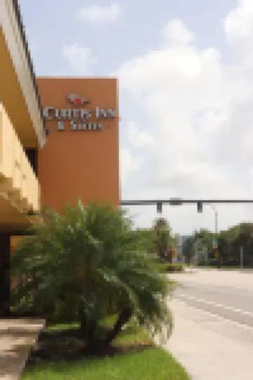 Curtis Inn & Suites