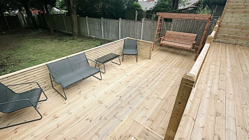 The Serene Stays Sleeps 6 with Garden