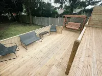 The Serene Stays Sleeps 6 with Garden 올덤 호텔