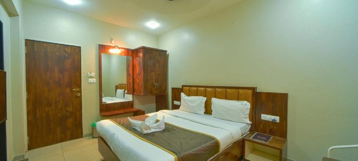 Hotel Vrindavan Deluxe Kolhapur Near Central Bus Stand Các khách sạn ở Kolhapur