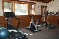 Close proximity to Squaw, Alpine, Northstar and Historic Downtown Truckee