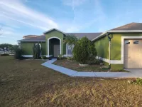 Family house close to Disney Hotel dekat Publix Super Market at Village Shops at Bellalago