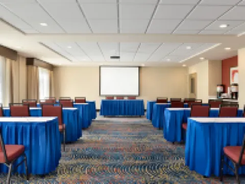 Hampton Inn & Suites Monroe Hotels in Monroe