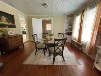 4-bedroom house in peaceful Valdosta 4 queen beds, 3 sofa beds w/ full amenities